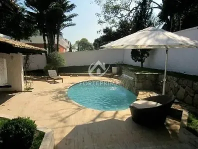 Casa com 3 Quartos para alugar, 411m² no Jardim Guedala, São Paulo