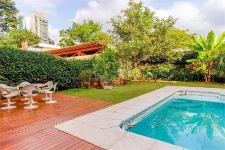 Casa com 4 Quartos à venda, 383m² no Vila Madalena, São Paulo