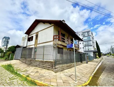 Casa com 3 Quartos à venda, 284m² no Centro, Farroupilha