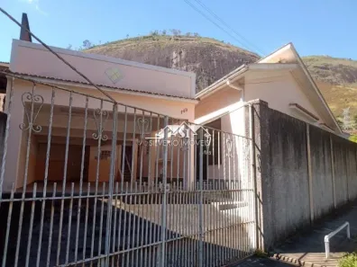 Casa com 4 Quartos à venda, 200m² no Itamarati, Petrópolis