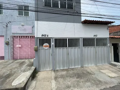 Casa com 2 Quartos para alugar, 100m² no Parque Dois Irmãos, Fortaleza