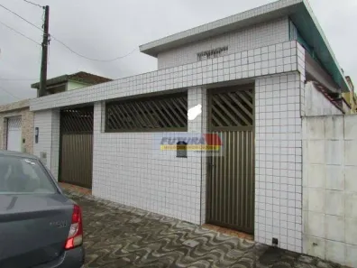 Sobrado com 4 Quartos à venda, 225m² no Vila São Jorge, São Vicente