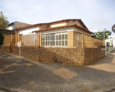 Imóvel Comercial com 3 Quartos à venda, 220m² no Cambuí, Campinas