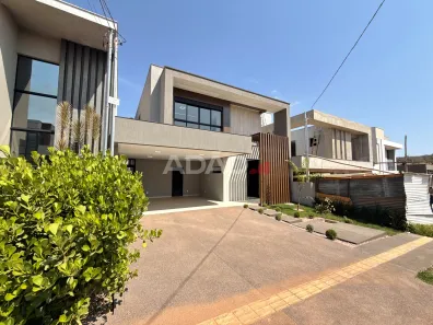 Casa de Condomínio com 3 Quartos à venda, 195m² no Jardins Capri, Senador Canedo