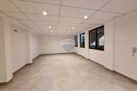 Sala Comercial para alugar, 64m² no Jardim do Lago, Bragança Paulista