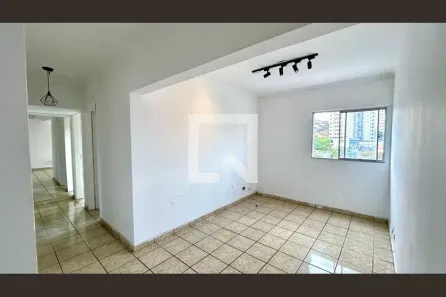Apartamento com 3 Quartos para alugar, 64m² no Vila Galvão, Guarulhos