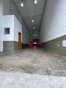 Galpão/Depósito/Armazém para alugar, 180m² no Jaraguá, São Paulo