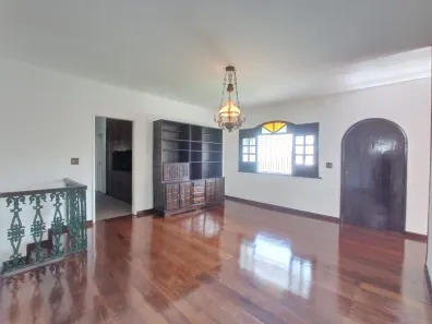 Casa com 6 Quartos à venda, 320m² no Cidade Jardim, Juiz de Fora