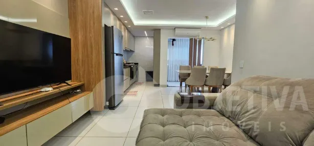 Apartamento com 2 Quartos para alugar, 55m² no Osvaldo Rezende, Uberlândia