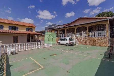 Casa com 3 Quartos à venda, 265m² no Palmeiras, Belo Horizonte