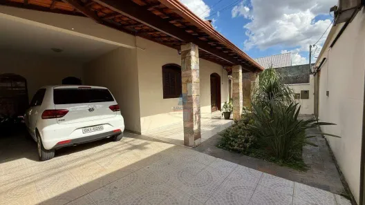 Casa com 3 Quartos à venda, 230m² no Alvorada, Contagem