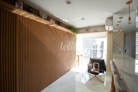 Apartamento com 2 Quartos para alugar, 140m² no Jardim das Acácias, São Paulo