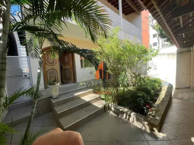 Sobrado com 4 Quartos à venda, 512m² no Vila Gilda, Santo André