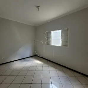 Casa com 3 Quartos à venda, 180m² no Jardim Adolpho Bim, Marília