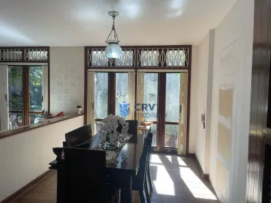 Casa com 3 Quartos para venda ou aluguel, 302m² no Jardim Nova Londrina, Londrina
