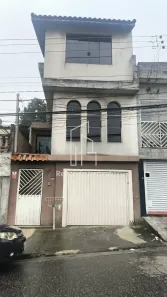 Sobrado com 2 Quartos à venda, 170m² no Vila Lutécia, Santo André