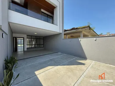 Casa com 3 Quartos à venda, 172m² no Santo Antônio, Joinville