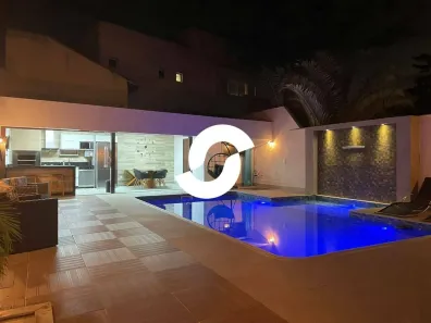 Casa com 3 Quartos à venda, 340m² no Camboinhas, Niterói