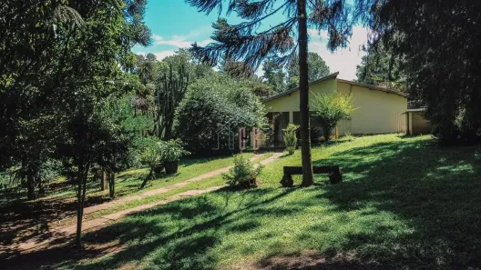 Fazenda/Sítio com 3 Quartos à venda, 5000m² no Recanto da Amizade, Botucatu