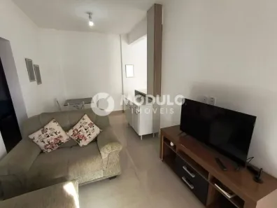 Apartamento com 2 Quartos para alugar, 60m² no Jardim Patrícia, Uberlândia