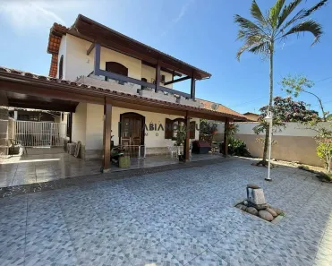 Casa com 3 Quartos à venda, 218m² no XV de Novembro, Araruama