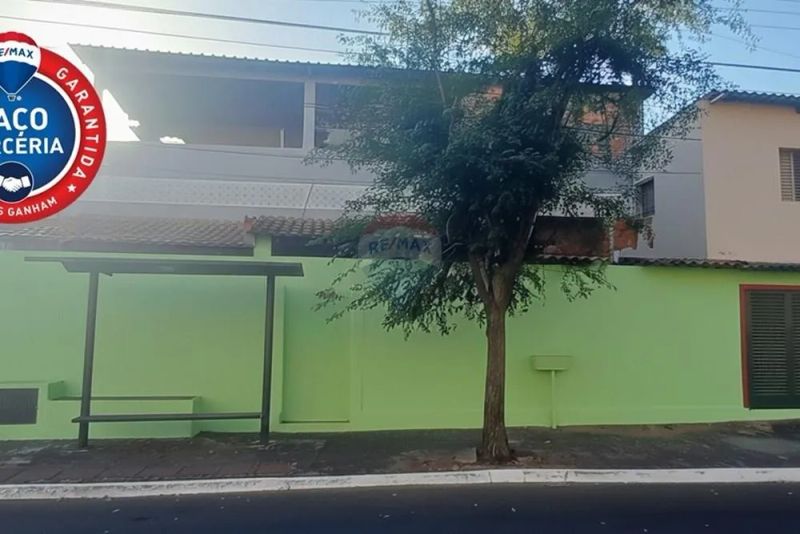 Casa com 5 quartos — Serrano, Belo Horizonte