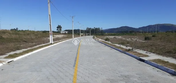 Lote/Terreno à venda, 304m² no Nova Brasília, Imbituba