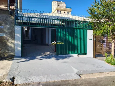 Casa com 3 Quartos à venda, 160m² no Copacabana, Belo Horizonte