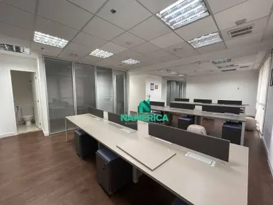 Sala Comercial para alugar, 142m² no Vila São Francisco (Zona Sul), São Paulo