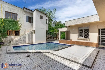 Casa com 5 Quartos à venda, 400m² no Vila Assunção, Porto Alegre
