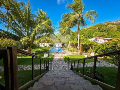 Casa com 3 Quartos para alugar, 360m² no Ponta Negra, Natal
