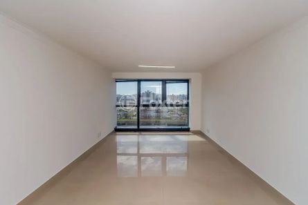 Sala Comercial à venda, 32m² no Praia de Belas, Porto Alegre