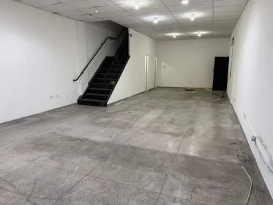 Ponto Comercial para alugar, 310m² no Centro, Cotia