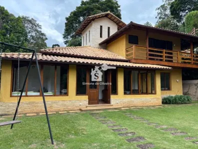 Casa com 6 Quartos para venda ou aluguel, 800m² no Itaipava, Petrópolis