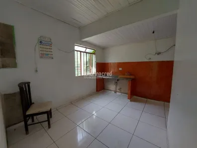 Casa com 3 Quartos à venda, 43m² no Aquilles Sthengel, Londrina