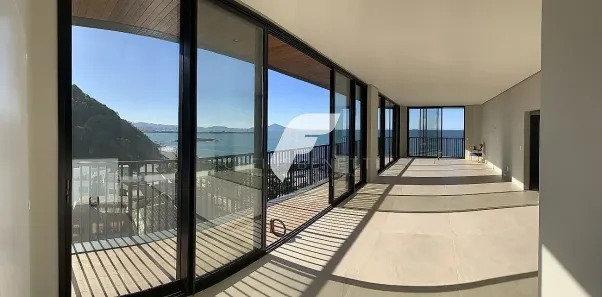 Apartamento com 3 Quartos à venda, 184m² no Cabeçudas, Itajaí