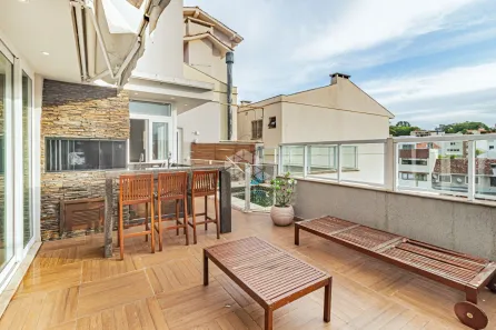 Casa com 3 Quartos à venda, 454m² no Chácara das Pedras, Porto Alegre