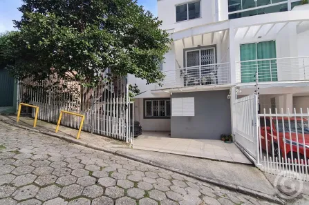 Ponto Comercial para alugar, 57m² no Agronômica, Florianópolis