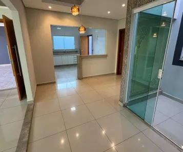 Casa com 3 Quartos à venda, 210m² no Jardim Patrícia, Uberlândia