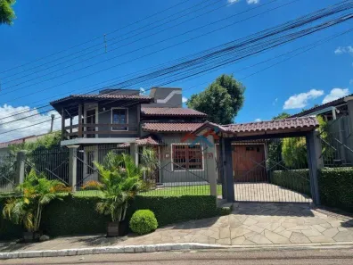 Casa com 3 Quartos à venda, 250m² no Niterói, Canoas