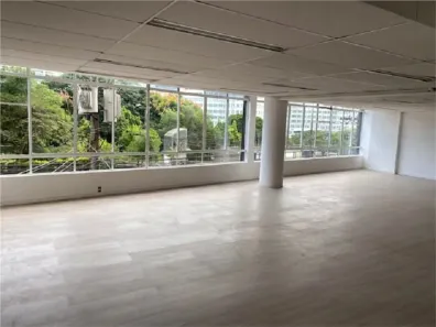 Ponto Comercial para alugar, 302m² no Liberdade, São Paulo