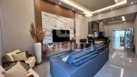 Casa com 3 Quartos à venda, 160m² no Aclimação, Uberlândia