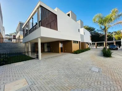 Casa de Condomínio com 3 Quartos à venda, 180m² no Cacupé, Florianópolis