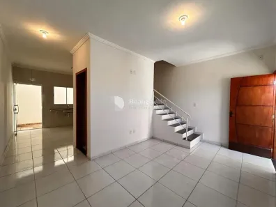 Sobrado com 2 Quartos à venda, 84m² no Jardim Sandra Maria, Taubaté