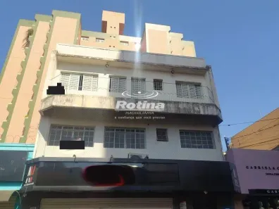 Sala Comercial para alugar, 170m² no Centro, Uberlândia