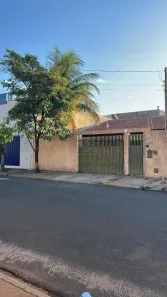 Casa com 3 Quartos à venda, 250m² no Vila Engler, Bauru
