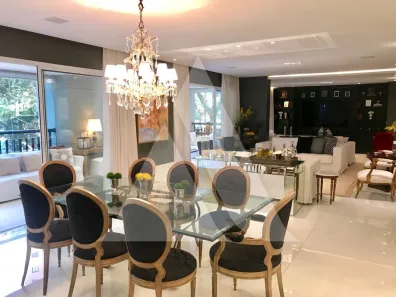 Apartamento com 3 Quartos para alugar, 226m² no Moema, São Paulo