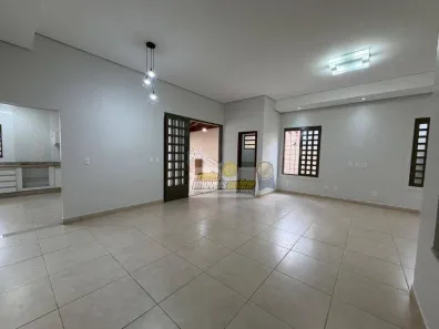 Casa com 3 Quartos à venda, 222m² no Parque do Mirante, Uberaba