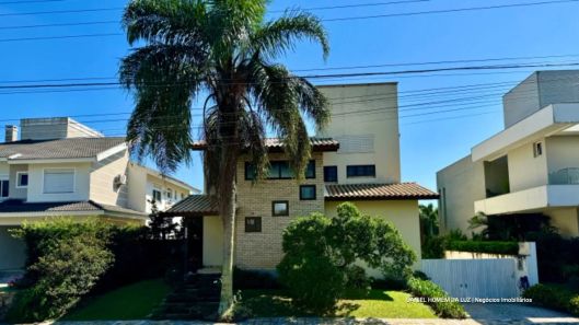 Casa de Condomínio com 3 Quartos à venda, 214m² no Cacupé, Florianópolis