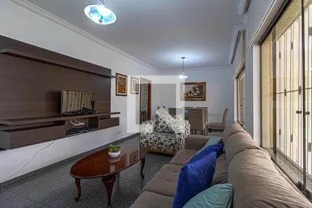Casa com 3 Quartos à venda, 220m² no Bosque da Saúde, São Paulo